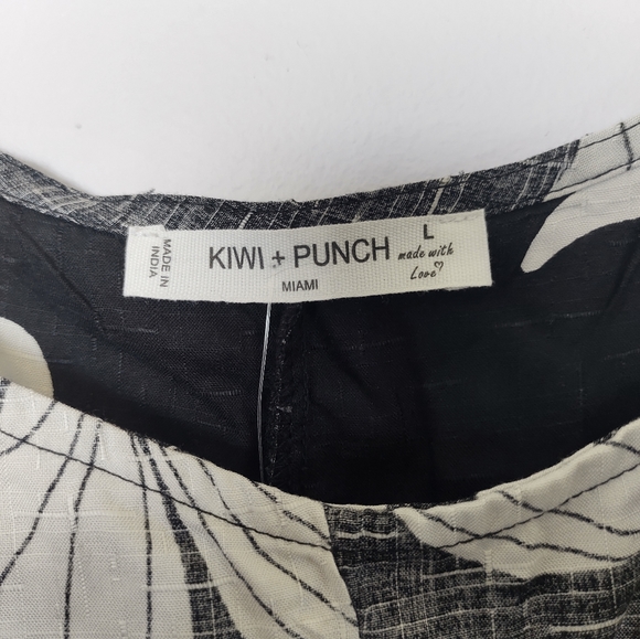 Floral romper - Picture 6 of 6